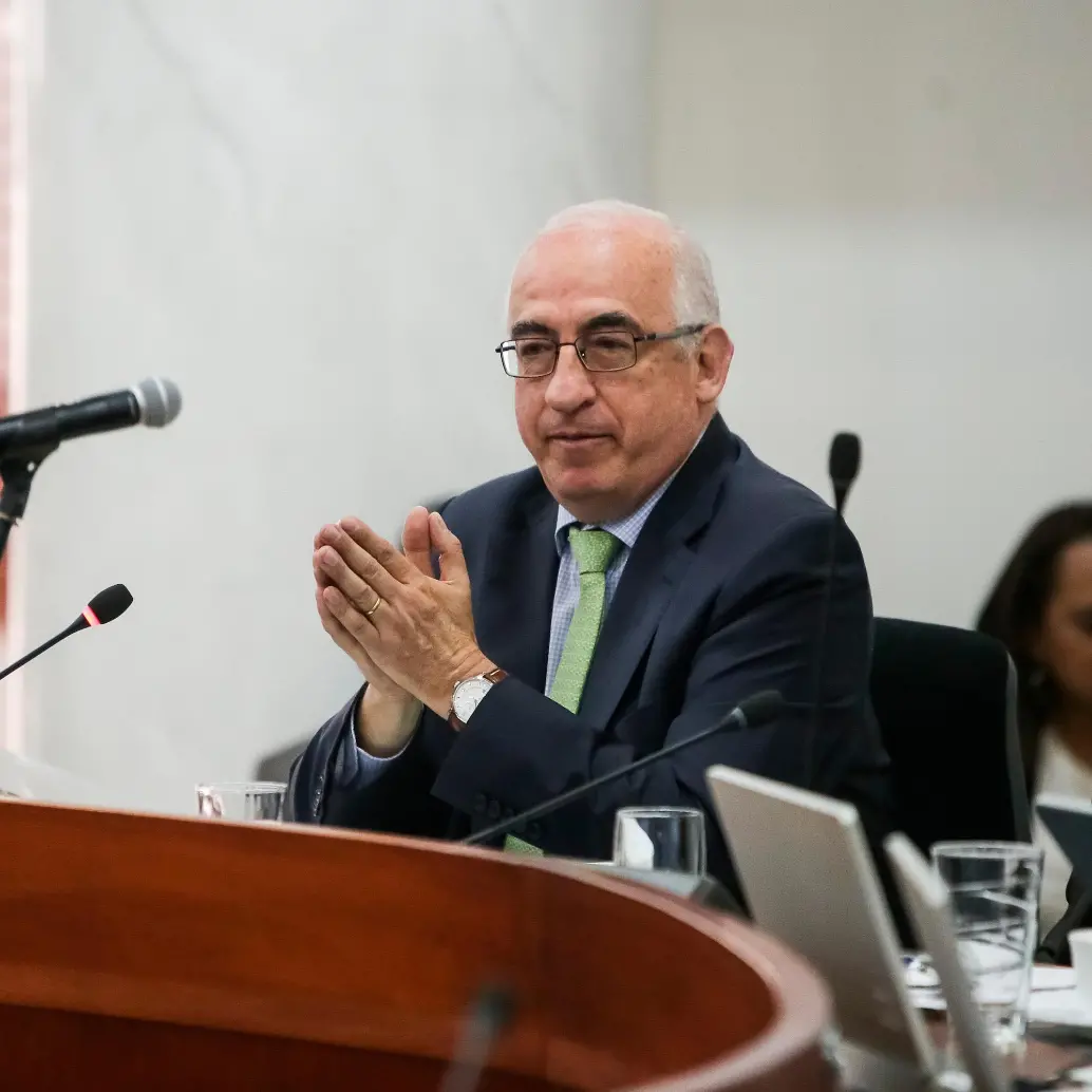 Leonardo Villar deberá explicar ante el Congreso las razones del aumento de la tasa de interés al 11,25%. FOTO COLPRENSA