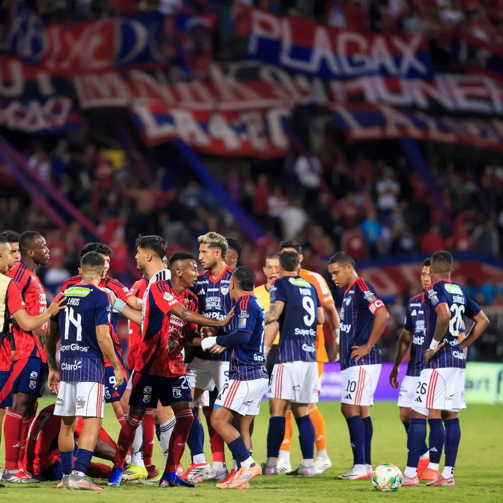 Imágenes del partido entre DIM y Junior en el Atanasio Girardot. FOTO CAMILO SUÁREZ