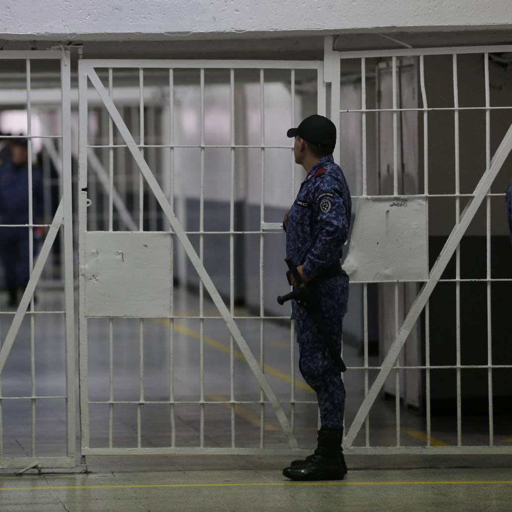 El megaoperativo incluyó cárceles como La Modelo, El Buen Pastor, La Picota y las de máxima seguridad ubicadas en las otras regiones del país. Foto: Colprensa - Álvaro Tavera