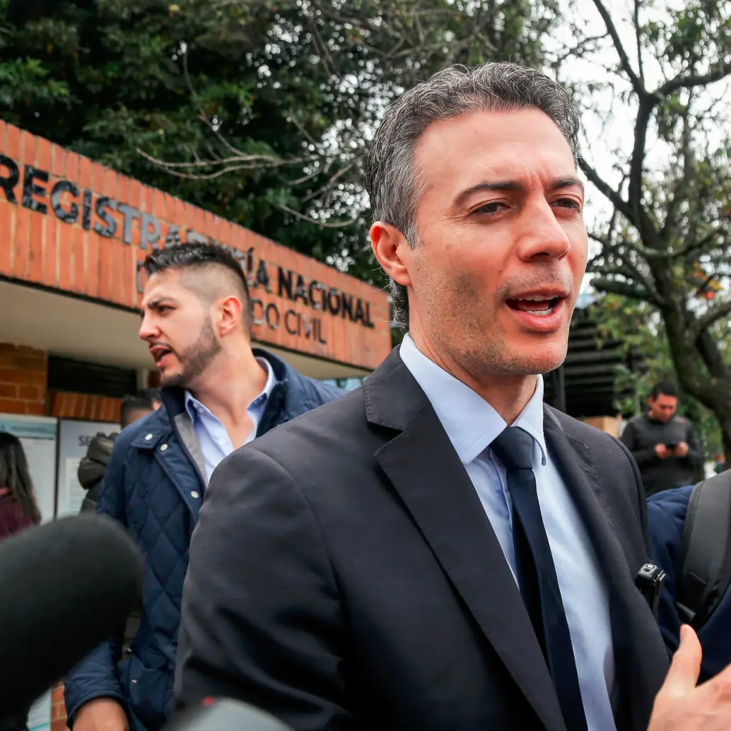 El exalcalde Daniel Quintero y ocho funcionarios de su administración son investigados dentro del escándalo de Aguas Vivas. FOTO: COLPRENSA