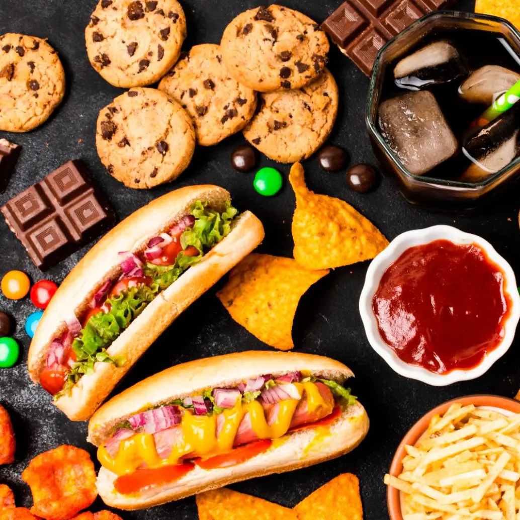 El impuesto saludable a los ultraprocesados ya supera los $1,9 billones en Colombia, en medio de preocupaciones por el alto consumo de comida chatarra. FOTO suministrada por <i>High Results</i>
