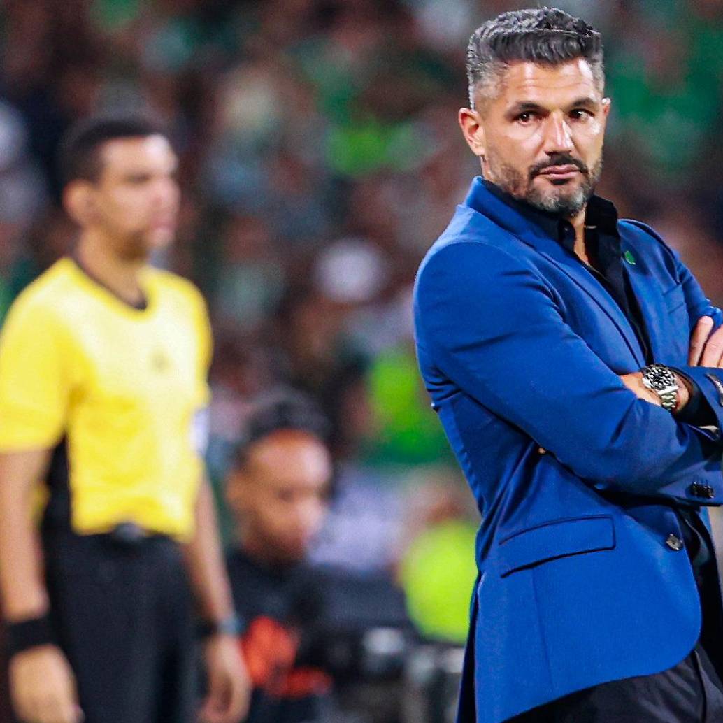 Javier Galdolfí estuvo en el banquillo de Nacional solo ocho meses. FOTO MANIEL SALDARRIAGA