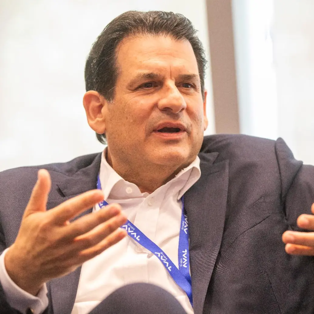 Luis Carlos Sarmiento Gutiérrez, presidente de la junta directiva del Grupo Aval, destacó que la compañía cuenta con 70.000 trabajadores en Colombia y 30.000 en Centroamérica. FOTOS ESNEYDER GUTIÉRREZ