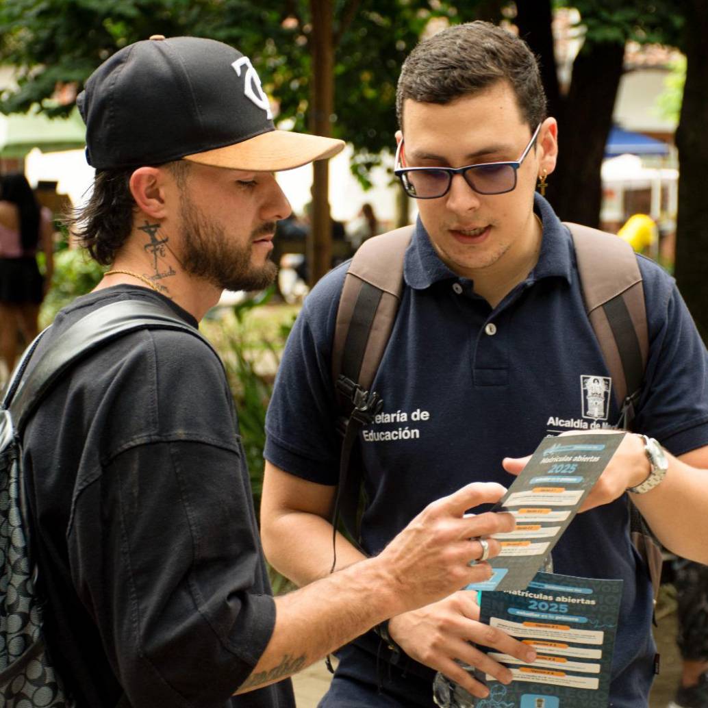 Empresas de transporte público, con buses y rutas, se convertirán en aliados estratégicos para llevar la información a todos los territorios. FOTO: ALCALDÍA DE MEDELLÍN