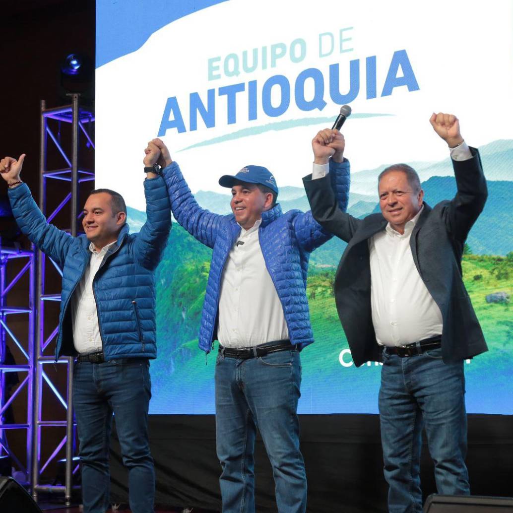 De izquierda a derecha: Daniel Restrepo Carmona, Carlos Andrés Trujillo y Jaime Cano. 