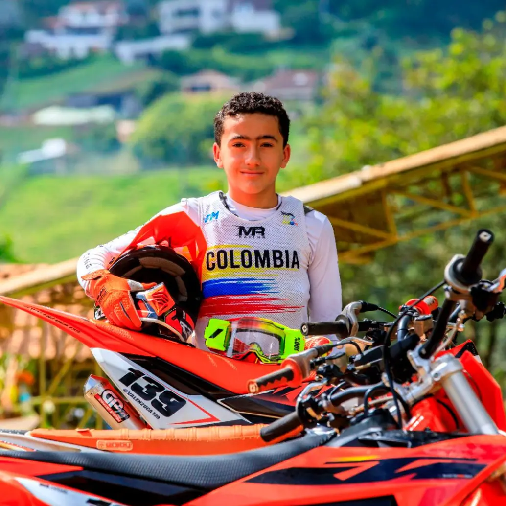 Valentino Zuluaga Cardona quiere dominar la categoría de 85 cc en Motocross. Ya lleva 2 podios en ese cubicaje. FOTO <b>CORTESÍA </b>