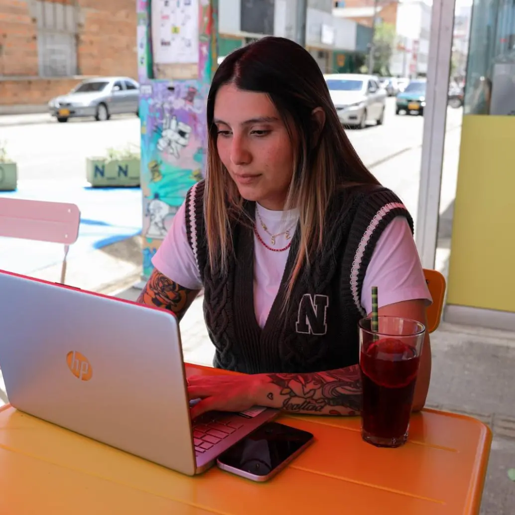 Con Matrícula Cero y EstudIA, 17.000 jóvenes y adultos podrán estudiar gratuitamente con apoyo de la Alcaldía de Medellín. Foto: cortesía.