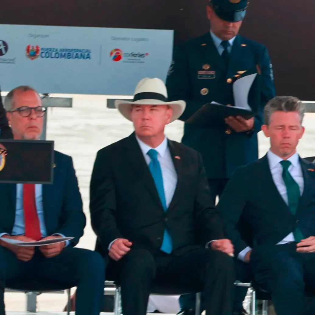 En el evento inaugural de la Feria Aeronáutica 2025 brillaron por su ausencia el gobernador de Antioquia y el alcalde de Rionegro, en medio de la polémica por las invitaciones. FOTO: JULIO CÉSAR HERRERA