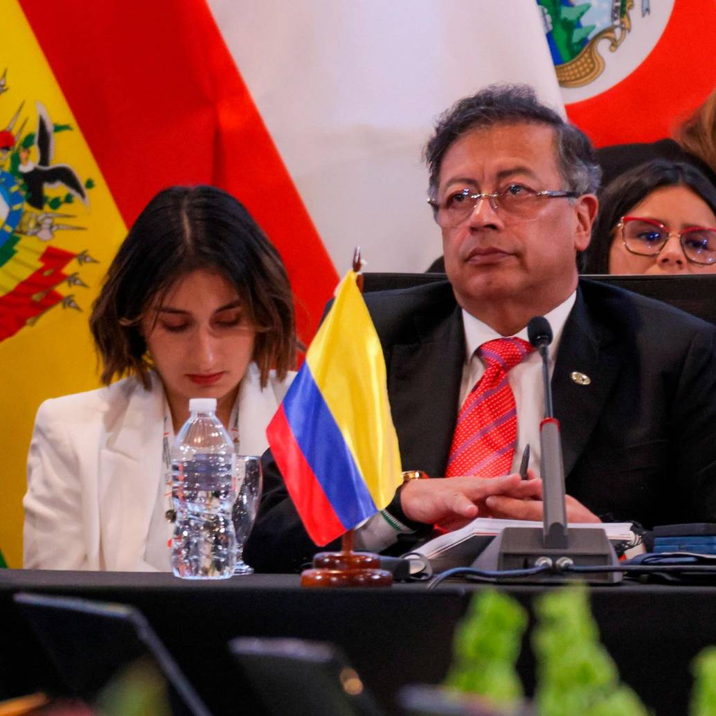 Petro se encuentra este sábado en Ecuador, donde Daniel Noboa juramentó para un segundo periodo presidencial. FOTO: Colprensa