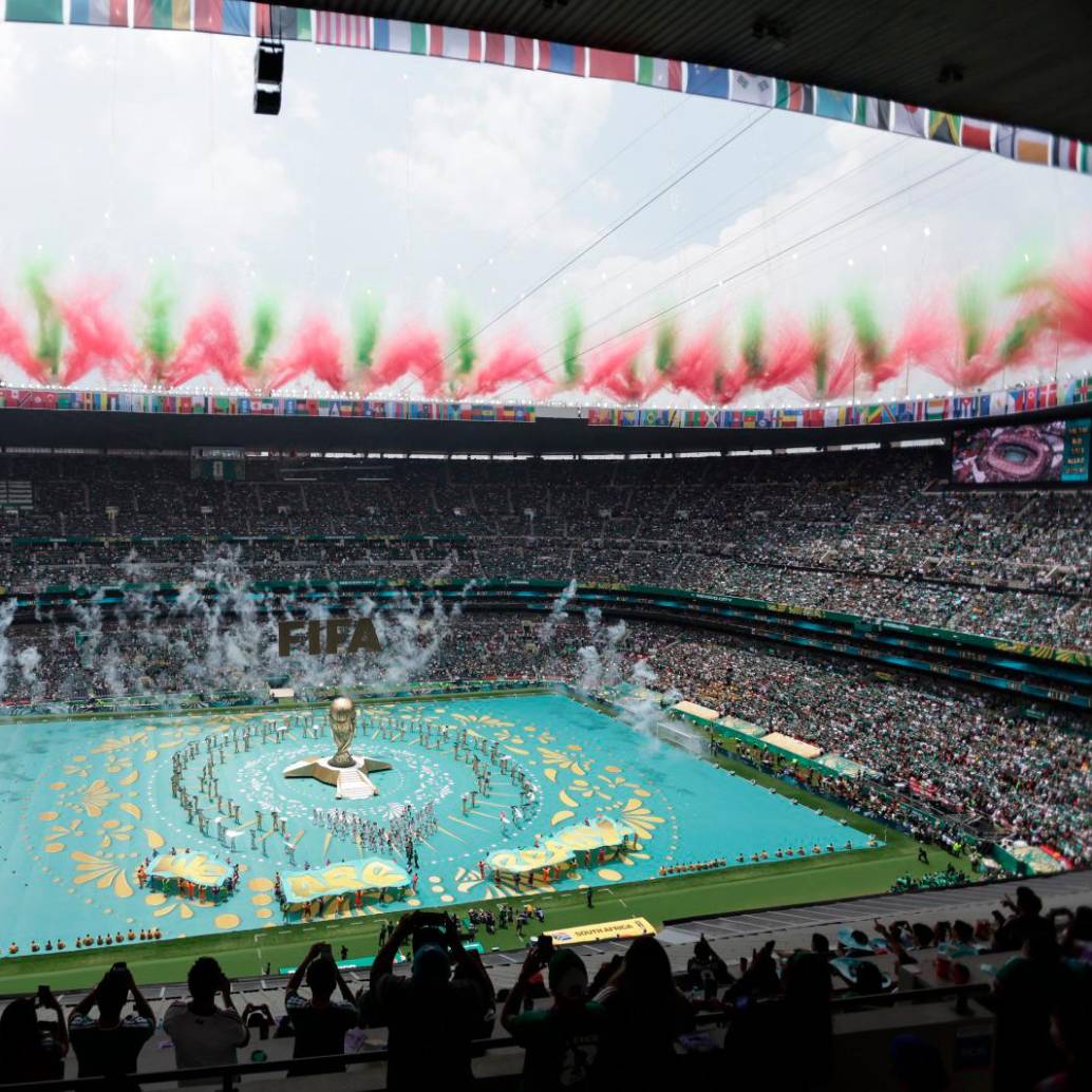 El partido inaugural entre México y Sudáfrica reunió a 80.824 espectadores en el Estadio Azteca. FOTO: <b>XINHUA</b>