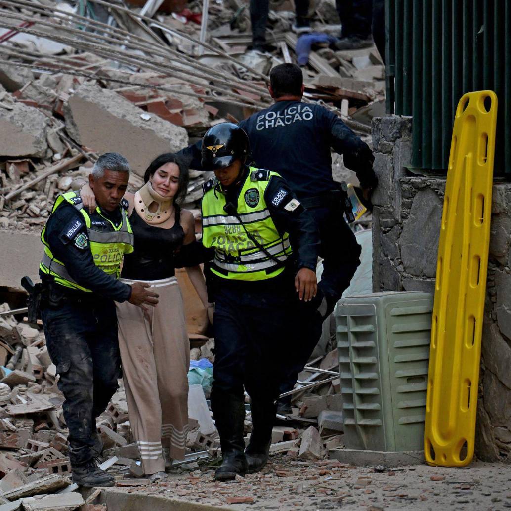 Dos terremotos en Venezuela dejaron pérdidas humanas y graves daños estructurales. Foto: Juan Barreto/ AFP via Getty Images
