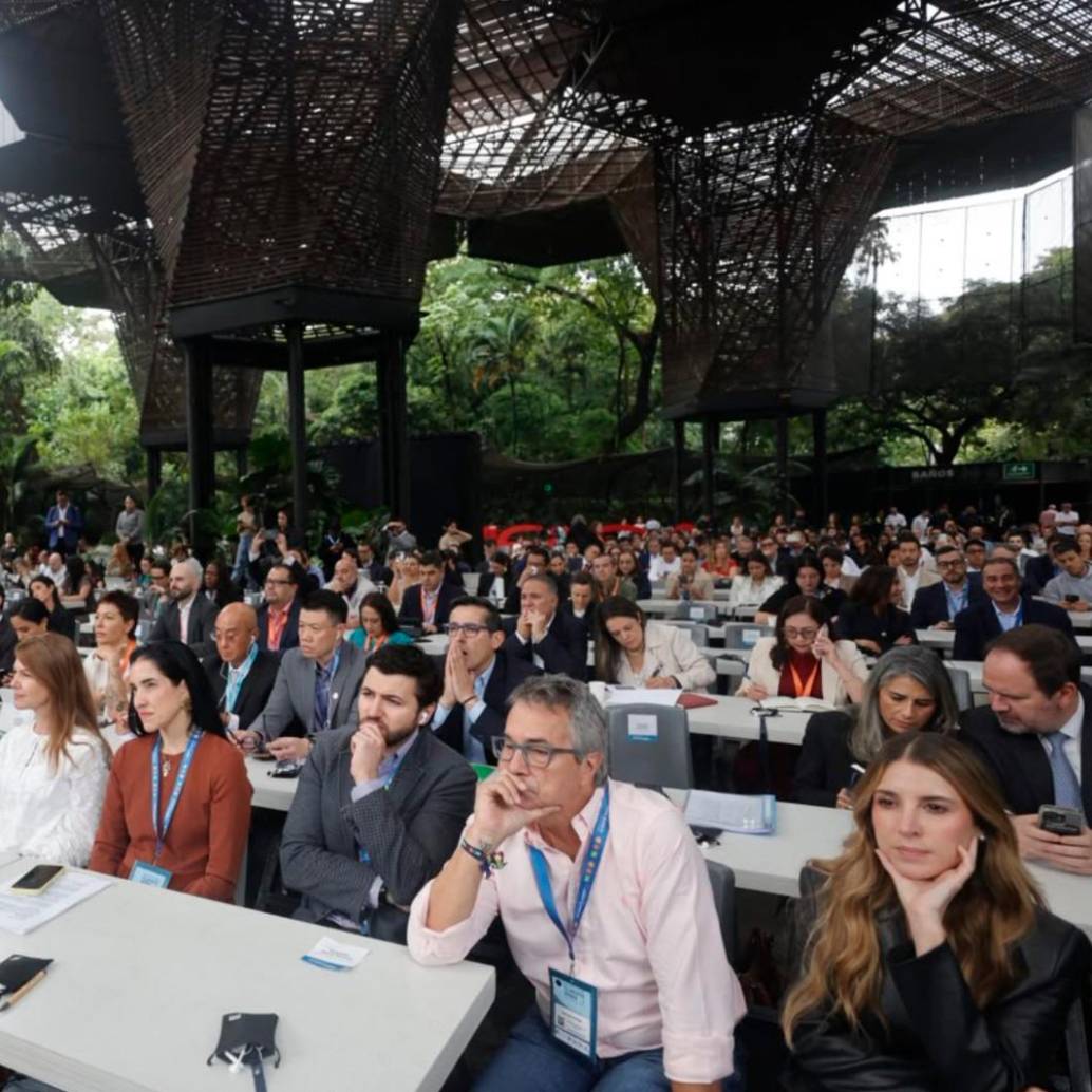 El certamen, que se desarrolló en el Jardín Botánico y sedes alternas, contó con la presencia de 14.000 personas inscritas y 45 delegaciones de diferentes lugares del mundo.