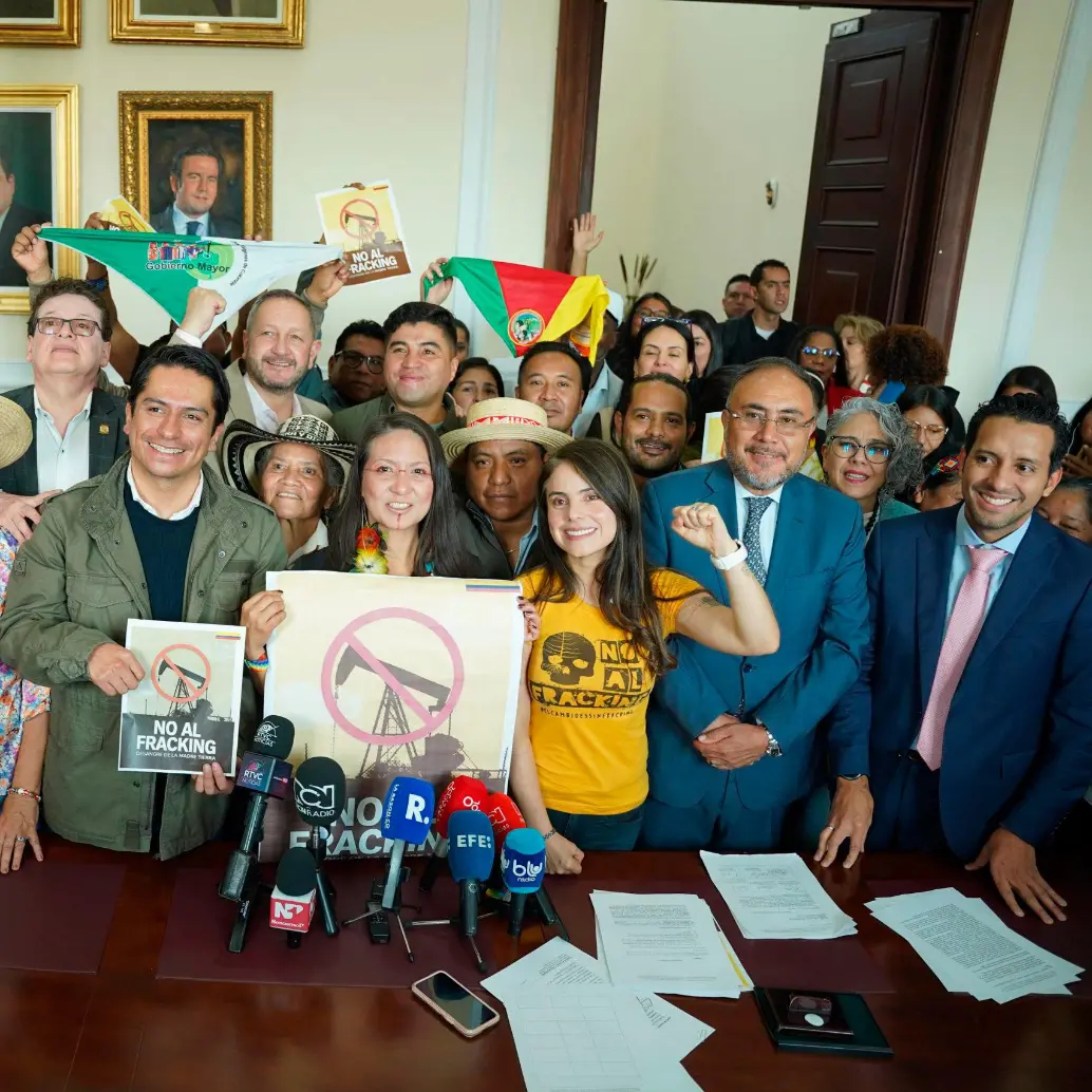 Diversas asociaciones apoyaron el proyecto <i>antifracking</i> llevado al Congreso. FOTO cortesía MinAmbiente