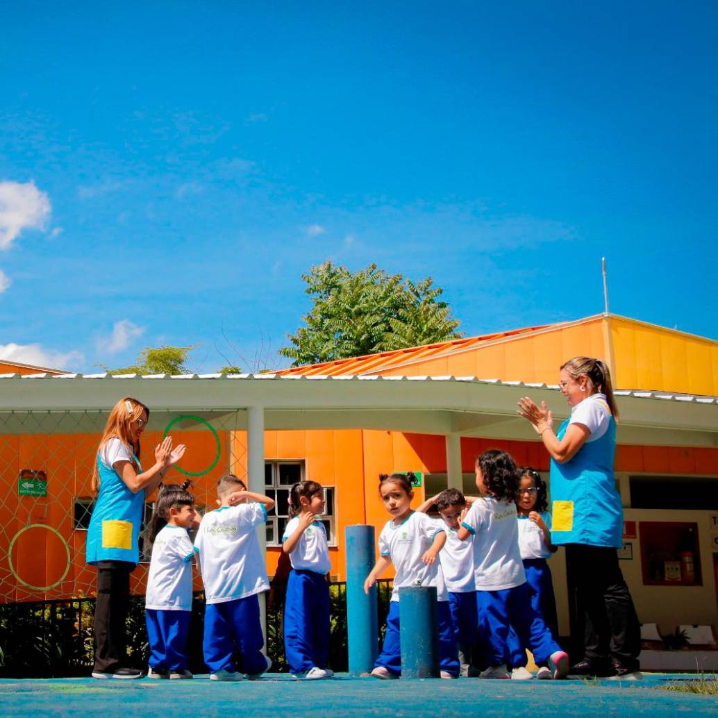 Los jardines de Buen Comienzo cuentan con personal idóneo y una dotación adecuada para propiciar el desarrollo infantil. FOTO ALCALDIA