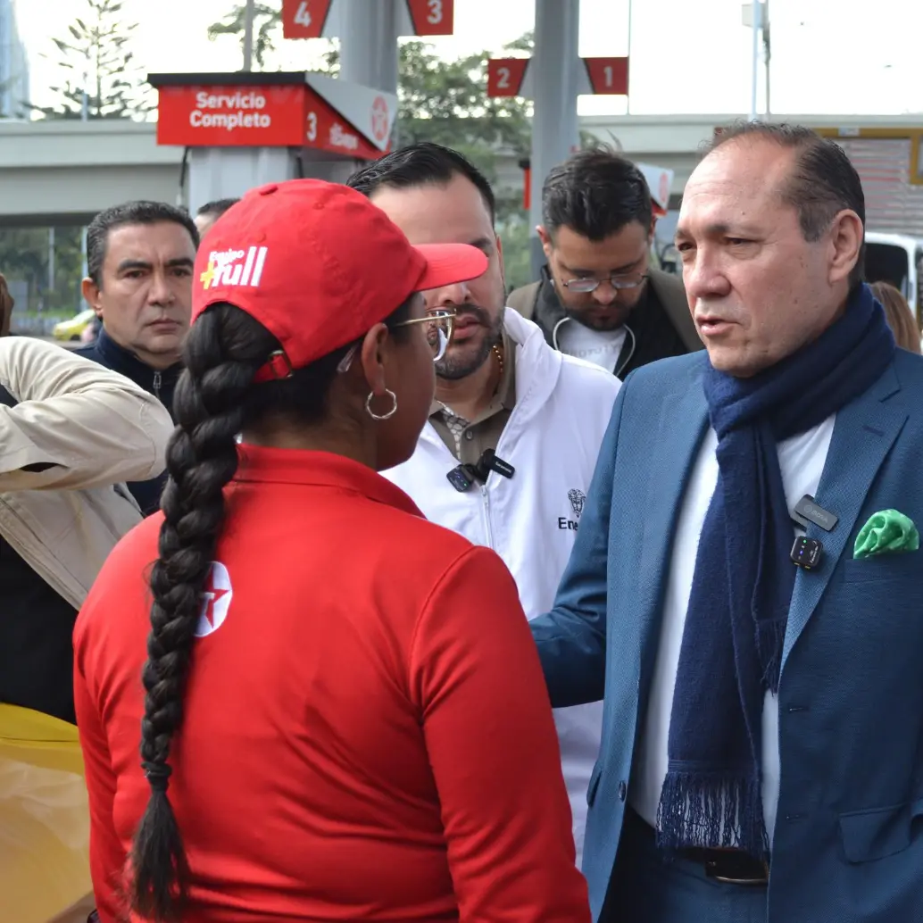 En total, más de 20 estaciones recibirán requerimientos formales, al menos seis enfrentarán procesos sancionatorios y ocho serán bloqueadas preventivamente en el Sistema de Control de Combustibles (SICOM). FOTO: MinTrabajo