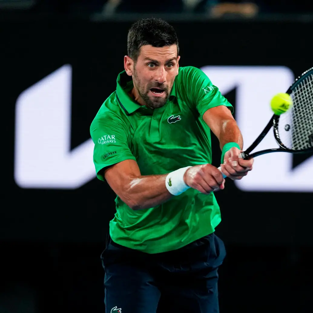 Aunque necesitó 6 partidos más que Nadal en Roland Garros para llegar al olimpo de los 100, Djokovic ostenta la mayor racha de victorias consecutivas activas (35) y una efectividad perfecta en finales (10 de 10) en Melbourne. FOTO GETTY