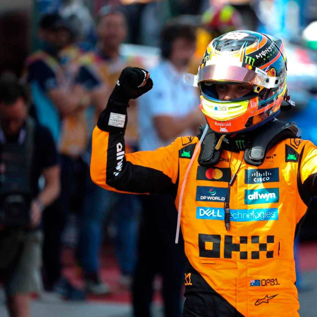 El australiano Oscar Piastri celebra su victoria en el Gran Premio de España, en la Fórmula Uno. FOTO GETTY
