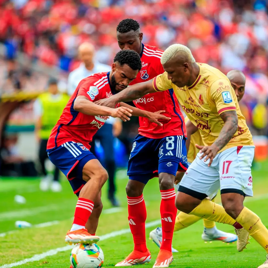 El último partido entre el DIM y Tolima en el Atanasio, terminó 0-1 a favor del visitante en septiembre del 2024. FOTO: Camilo Suárez