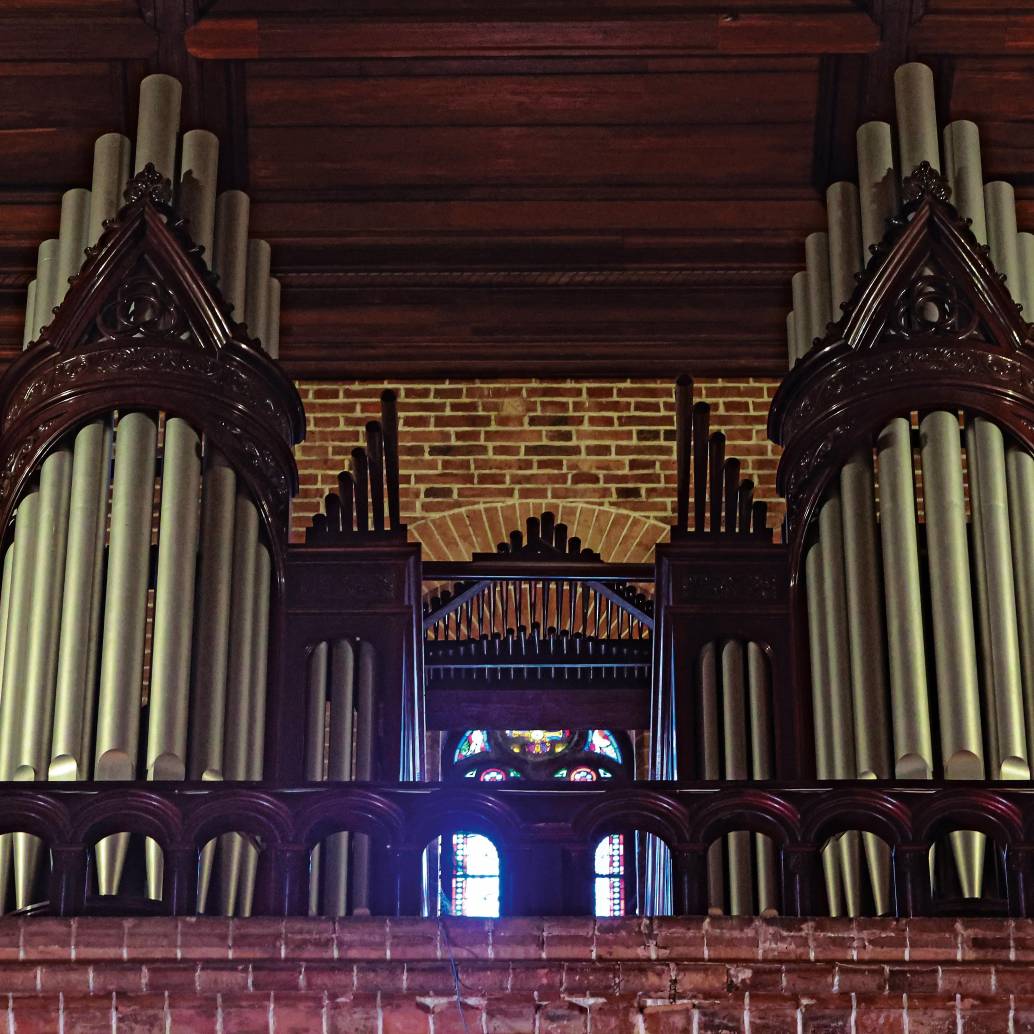 La parte visible del órgano es la consola, pero detrás hay un montaje de tres pisos. FOTO Manuel Saldarriaga