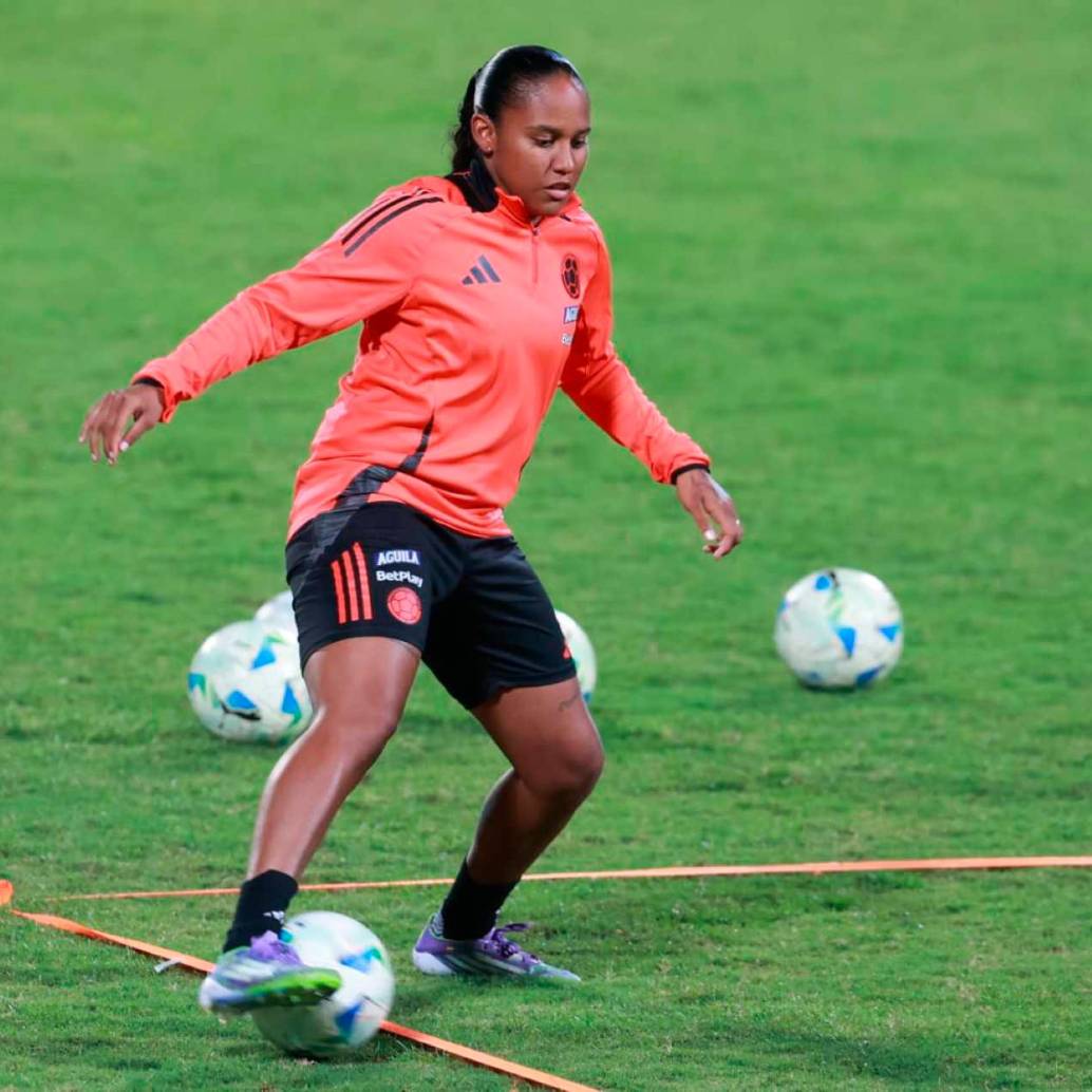 Mary José Álvarez es una de las jugadoras jóvenes que hacen parte de la renovación de la Selección Colombia. FOTO MANUEL SALDARRIAGA 