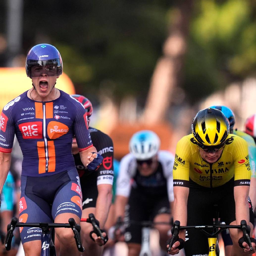 Casper Van Uden, de 23 años, logró su primer triunfo en una gran vuelta. FOTO: Tomada de X @giroditalia