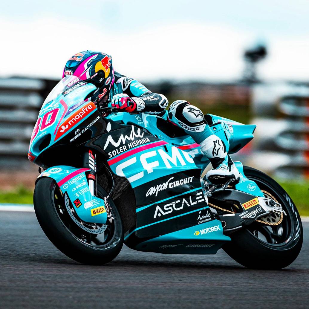 El motociclista colombiano David Alonso es uno de los favoritos para pelear por el título del Moto 2 de este año. Foto: tomada del x de @AsparTeam