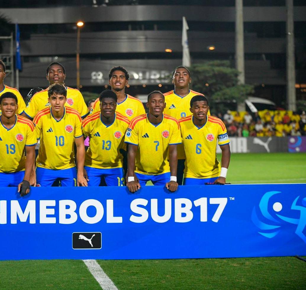 La Selección Colombia Sub 17 que se quedó con el título del Sudamericano disputado en Paraguay contó con seis jugadores de equipos paisas y cinco futbolistas nacidos en Antioquia. FOTO CORTESÍA FCF 