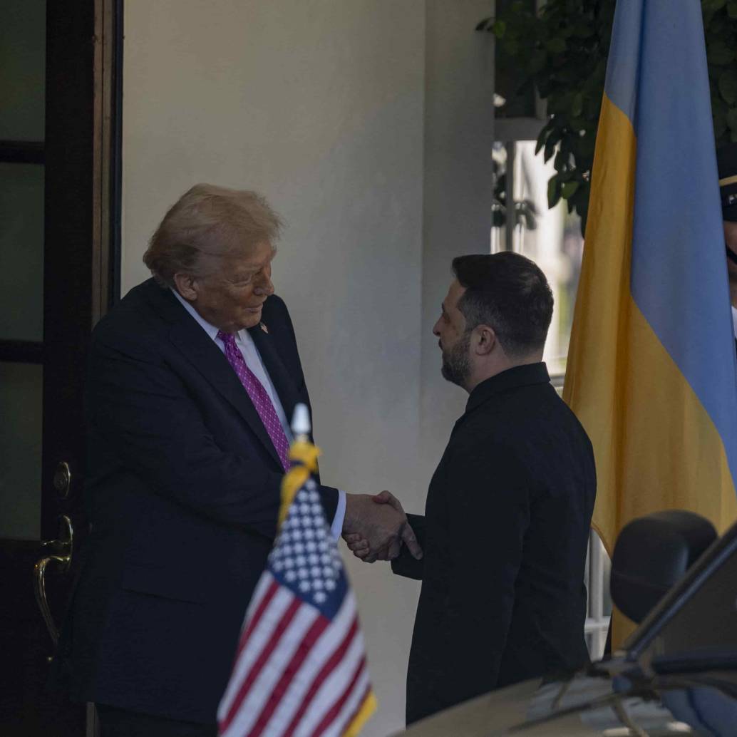 Zelenski tendría previsto viajar en los próximos días a Florida, con el objetivo de sostener conversaciones con Trump en su residencia de Mar-a-Lago. FOTO: AFP
