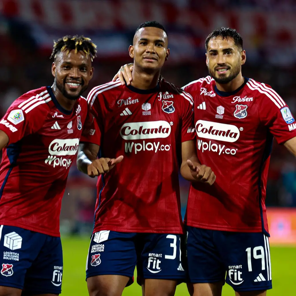 Los futbolistas Léyser Chaverra, Diego Moreno y Francisco Fydriszewski son titulares en Tunja. FOTO: MANUEL SALDARRIAGA