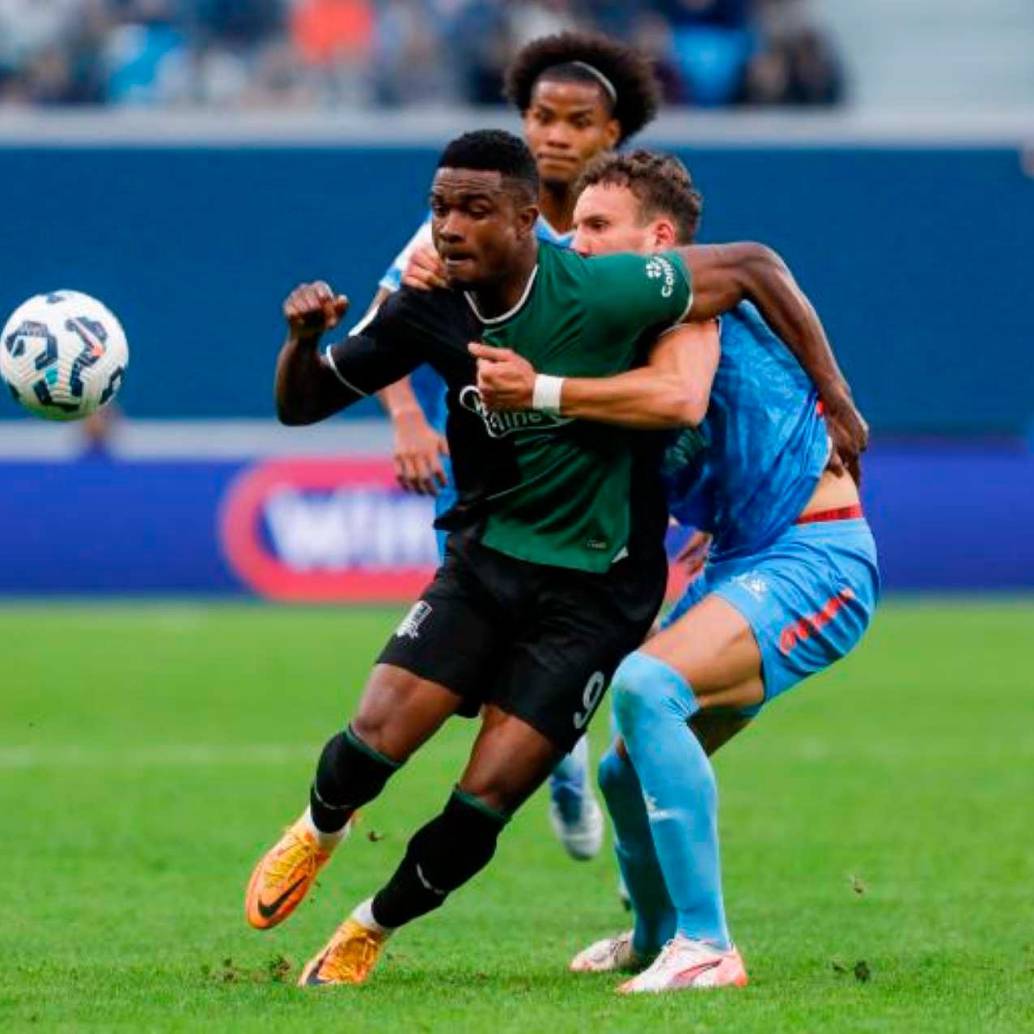 El delantero colombiano Jhon Córdoba volvió a marcar con el Krasnodar en Rusia y es uno de los posibles convocados por Néstor Lorenzo para los duelos de marzo ante Croacia y Francia. FOTO GETTY 