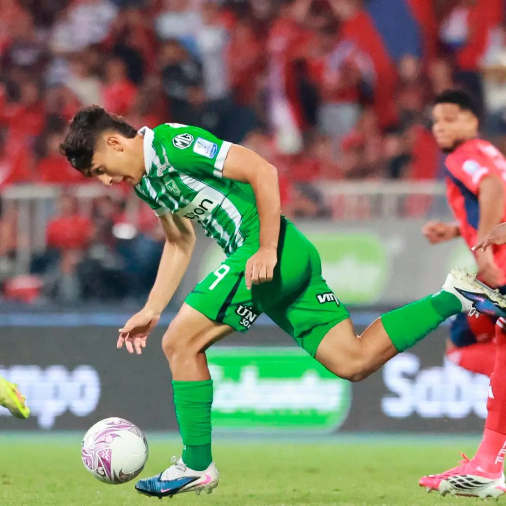 DIM y Nacional se enfrentan en el Atanasio. FOTO CAMILO SUÁREZ