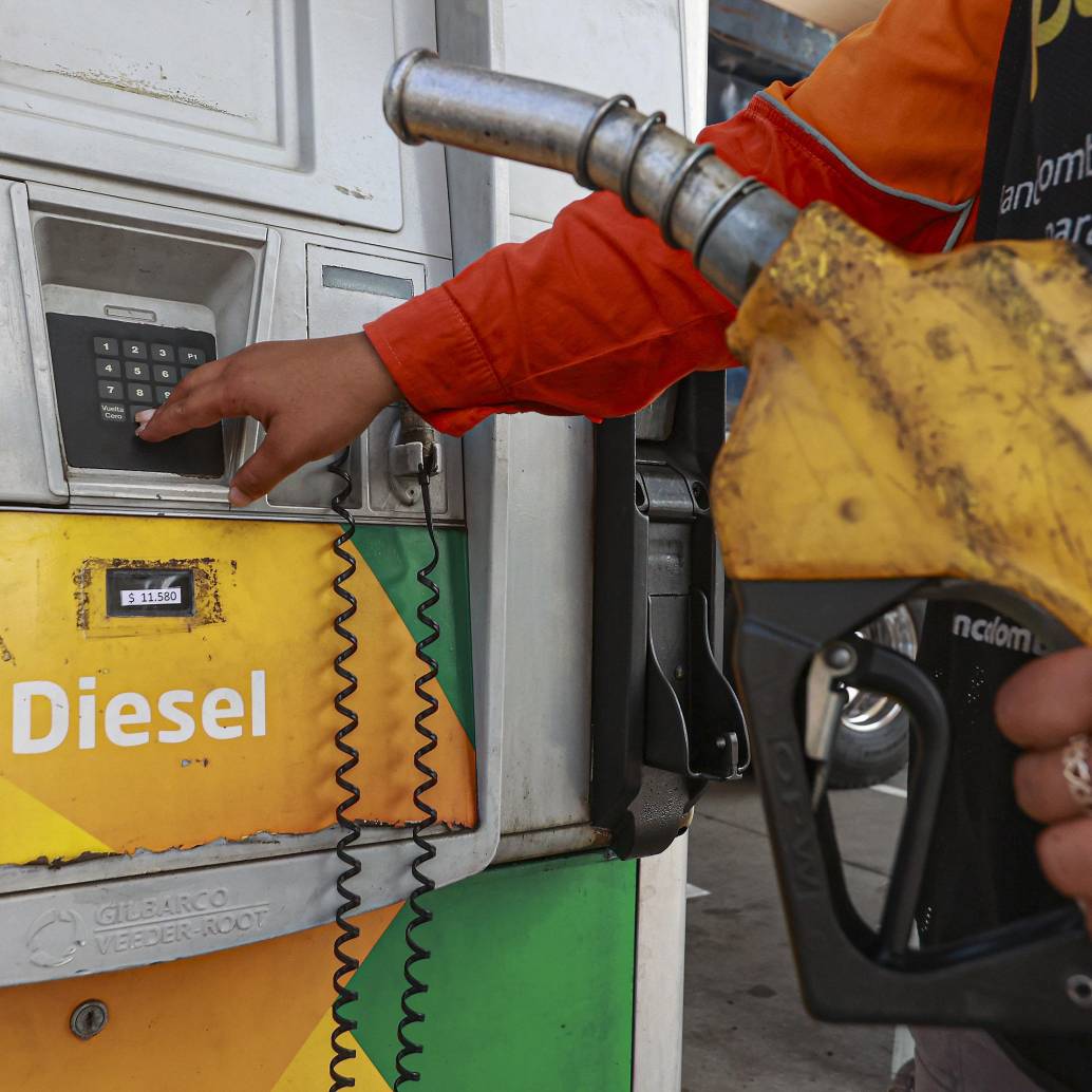 En contraste con el diésel o acpm, la refinación nacional no ha presentado un incremento en su producción de gasolina en los últimos años. Foto: Manuel Saldarriaga