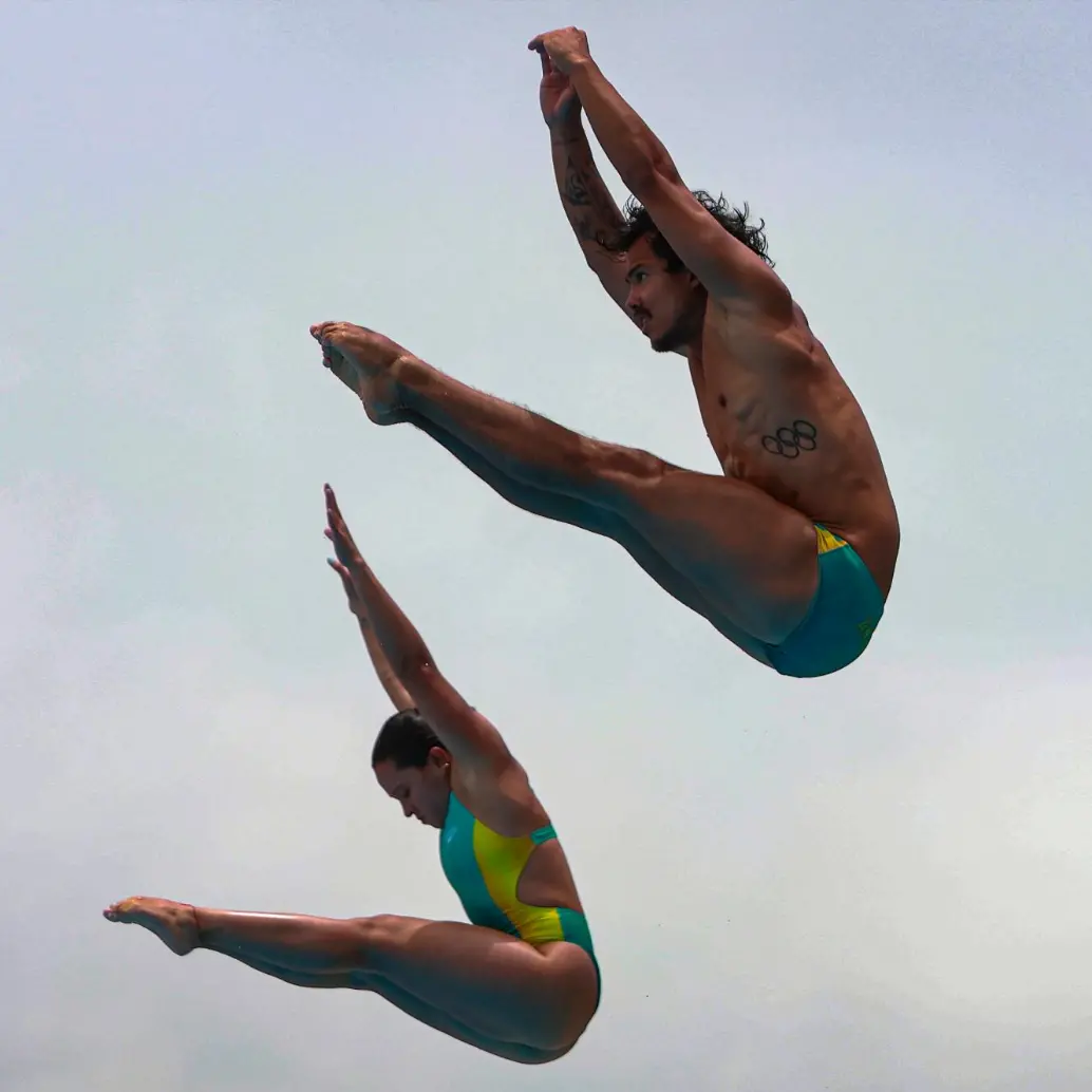 Sebastián Morales ganó, junto a Daniela Zapata, la medalla de oro en trampolín 3 metros mixtos en nacional de clavados. FOTO: MANUEL SALDARRIAGA