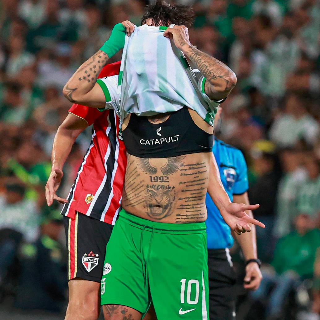 Edwin Cardona tuvo una serie para el olvido ante Sao Paulo. FOTO MANUEL SALDARRIAGA