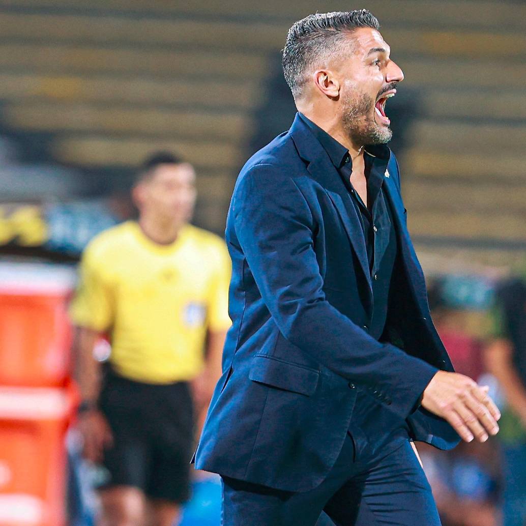 El técnico Javier Gandolfi sigue confiando en que su proceso va por buen camino, pese a las últimas derrotas. FOTO MANUEL SALDARRIAGA