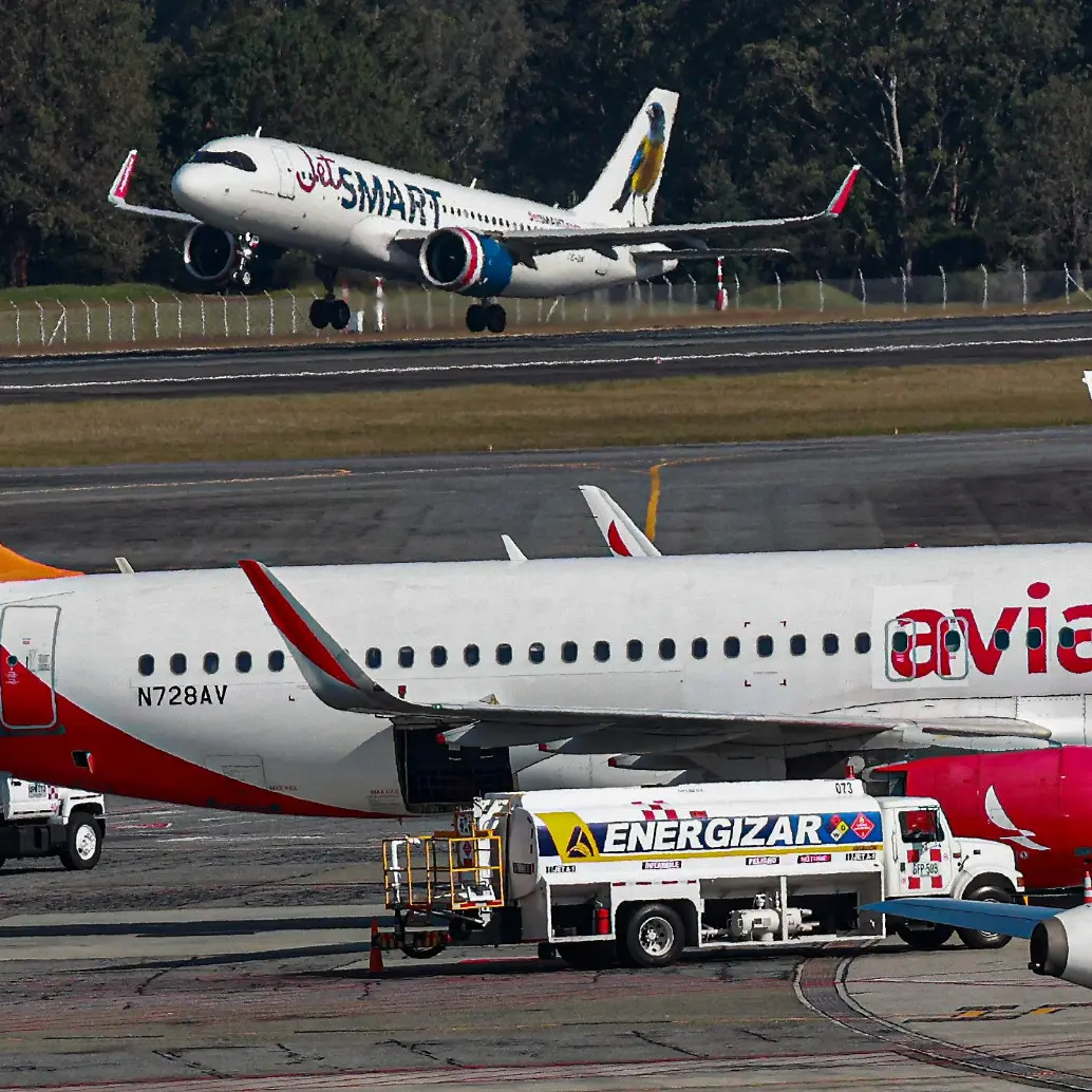 La Aeronáutica Civil de Colombia (Aerocivil) emitió una importante advertencia a los pasajeros aéreos colombianos sobre posibles modificaciones en los itinerarios de vuelo por tormentas solares. FOTO MANUEL SALDARRIAGA