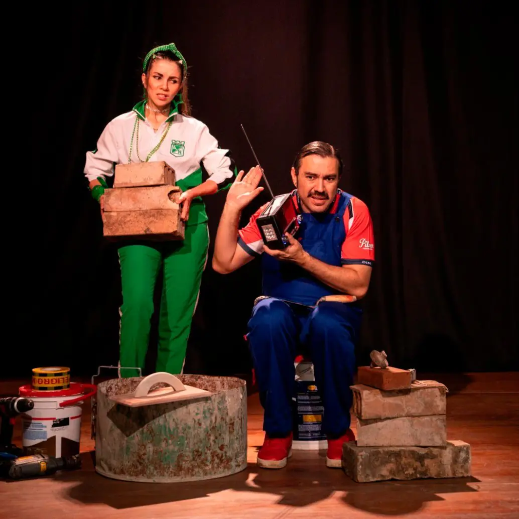 La obra trae a Valeria Wills y Shamir Rojas como protagonistas. El Solar del Águila es una Casa cultural creada por el Águila Descalza en el barrio Prado. Más información en Instagram @solardelaguila. Foto Juan Fernando Ospina. 