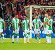 Los jugadores de Nacional desconcertados en el clásico. En la imagen, Jhon Duque, Alexandro Licona, Dorlan Pabón, Samuel Velásquez, Felipe Aguirre, Robert Mejía y Harlen Castillo <span class=mln_uppercase_mln>FOTO</span> <b><span class=mln_uppercase_mln>Camilo Suárez</span></b>