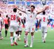 El volante inglés Declan Rice salió como capitán de Inglaterra en el duelo ante Francia. Harry Kane está en el banco de suplentes. Foto: AFP