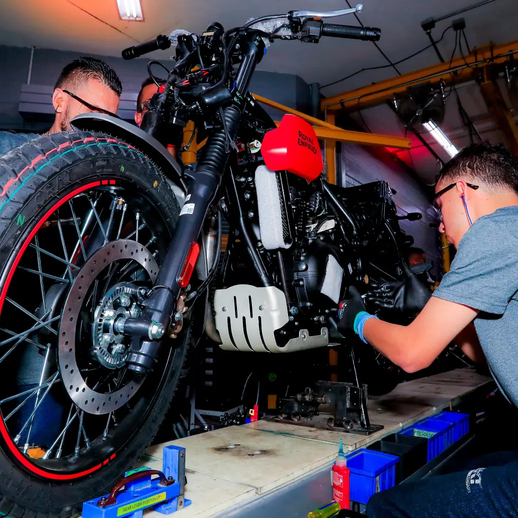 Parte del portafolio de Royal Enfield ya se ensambla en Envigado, fortaleciendo su operación industrial y capacidad de respuesta en el mercado colombiano. FOTO EL COLOMBIANO