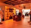 Vélez inauguró en Multiplaza, Panamá, una <i>flagship store</i> de 592 metros cuadrados, con servicios de personalización y una propuesta de total <i>look</i>. FOTO cortesía Vélez
