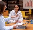 La retroalimentación oportuna y constructiva ayuda a mejorar el desempeño y motiva a los equipos de trabajo. FOTO: GETTY