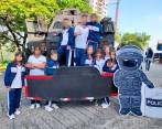 Durante la actividad, los niños y niñas también recibieron charlas sobre convivencia escolar. Expertos en infancia no ven con buenos ojos la metodología de esta actividad. FOTO Cortesía