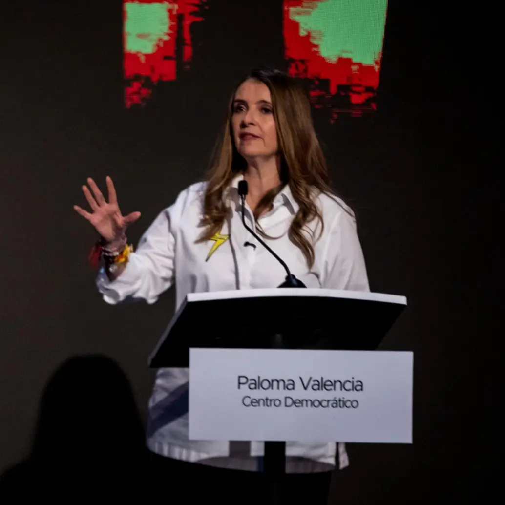 Mientras Claudia López y Sergio Fajardo se atrincheraron en la defensa de la institucionalidad nacional, Paloma Valencia rompió el bloque de respuestas negativas. FOTO: Julio César Herrera, EL COLOMBIANO