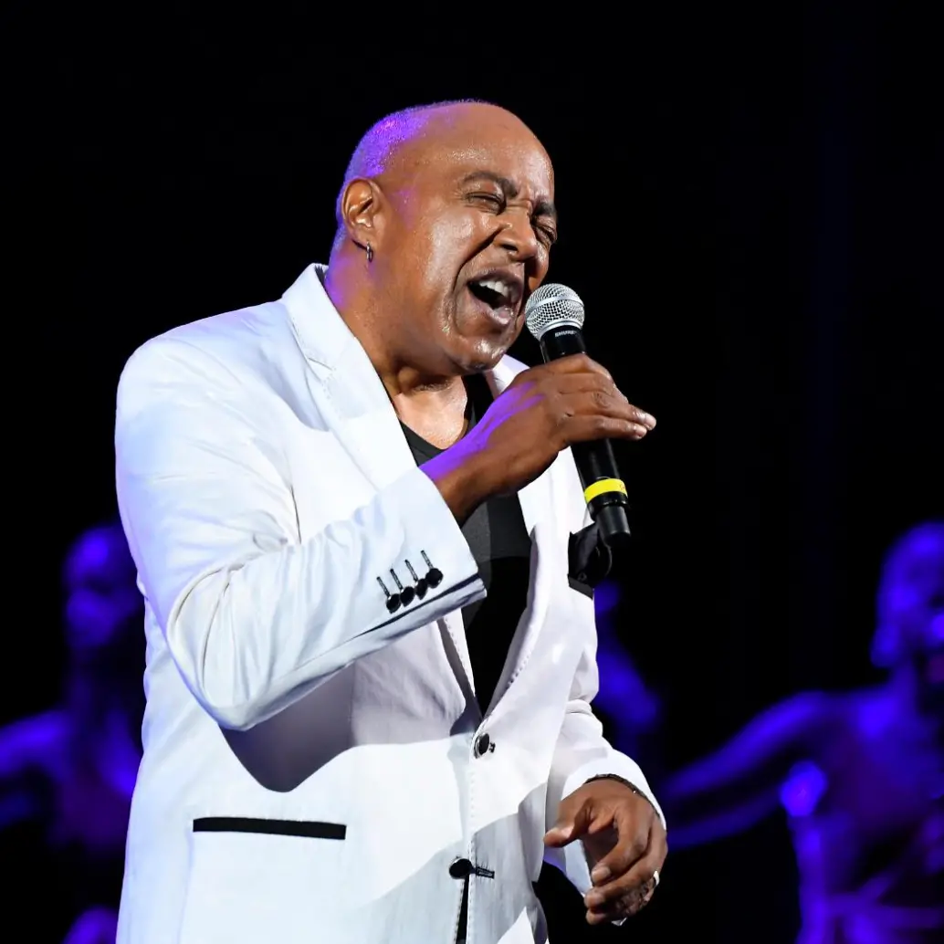 Peabo Bryson fue la voz de dos de las canciones más conocidas del mundo Disney: <i>La bella y al bestia</i>, para la película del mismo nombre y <i>A whole new world</i>, para <i>Aladín</i>. FOTO Getty