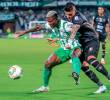 En la imagen aparece Dayron Asprilla, de Nacional, en uno de los últimos partidos frente al Once Caldas. FOTO JAIME PÉREZ