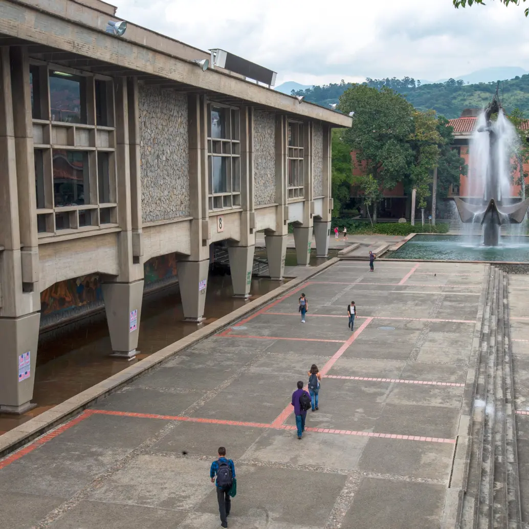 La Universidad de Antioquia tiene un déficit económico que ronda los 350.000 millones de pesos, lo que llevó a la decisión del Ministerio de Educación. FOTO: JUAN ANTONIO SÁNCHEZ