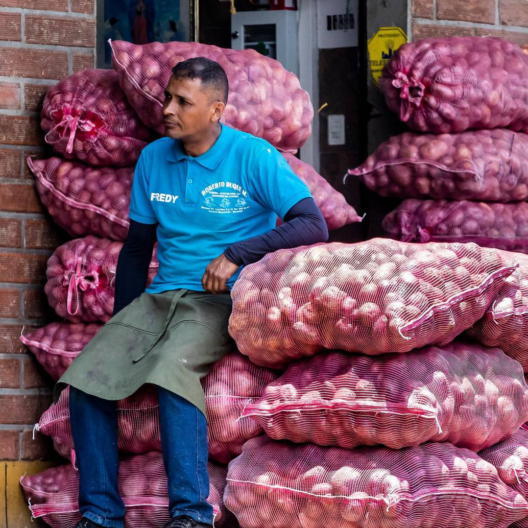 La inflación en Colombia habría vuelto a acelerarse en abril de 2026, impulsada principalmente por el aumento en alimentos, servicios y tarifas reguladas, según estimaciones de Grupo Cibest. FOTO EL COLOMBIANO