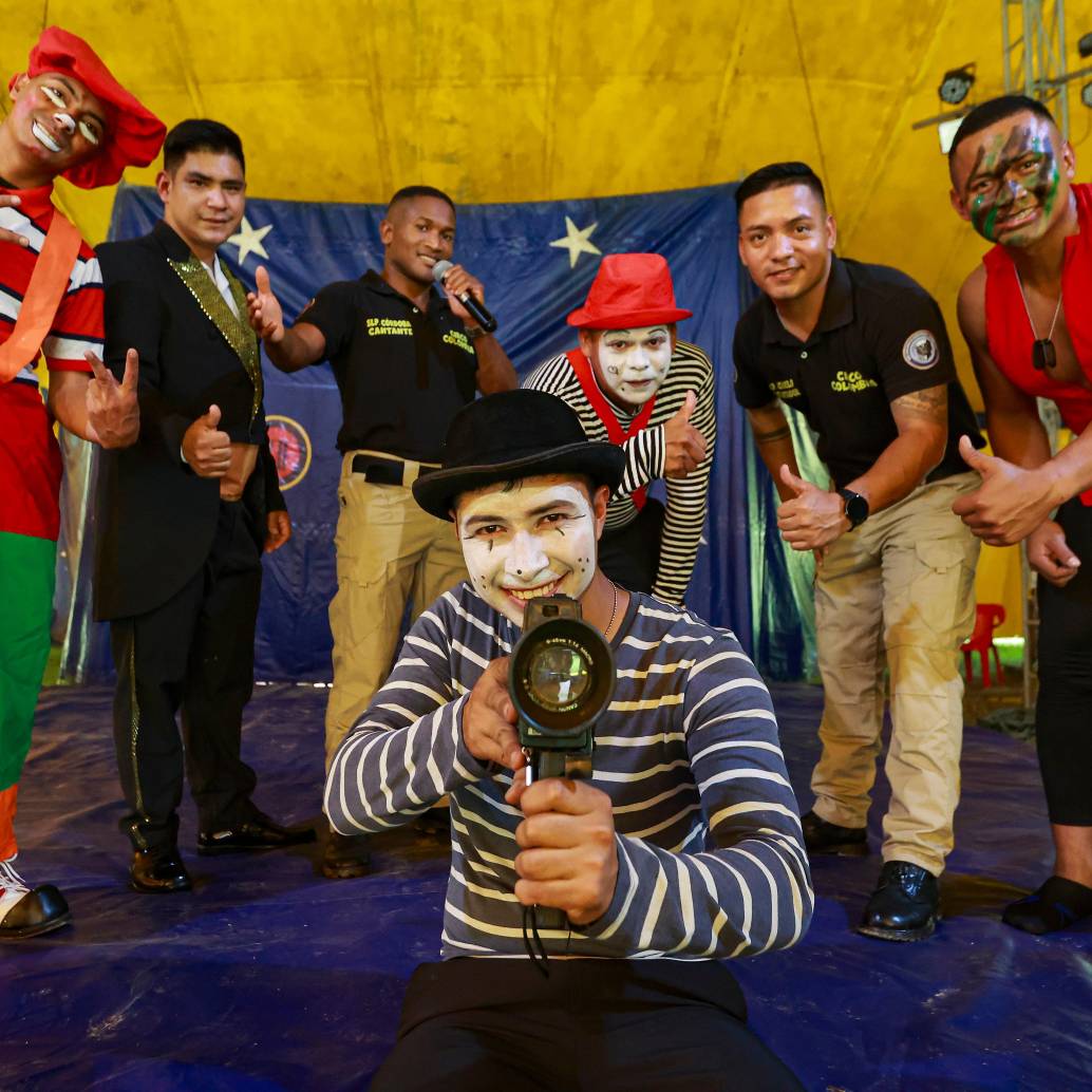 La carpa del Circo Colombia N 7 ha estado en diferentes municipios de Chocó, Córdoba y Antioquia. Luego de esta temporada, los soldados tendrán vacaciones. Foto: Manuel Saldarriaga Quintero.