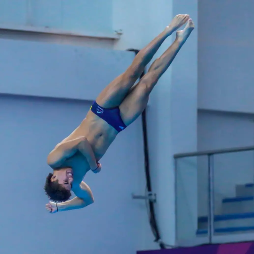 El clavadista vallecaucano Miguel Tovar se proyecta como uno de los prospectos del futuro de la natación colombiana. FOTO: Comité Olímpico Colombiano 